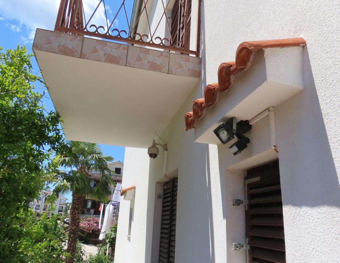 Apartments Kamelija مالينسكا المظهر الخارجي الصورة