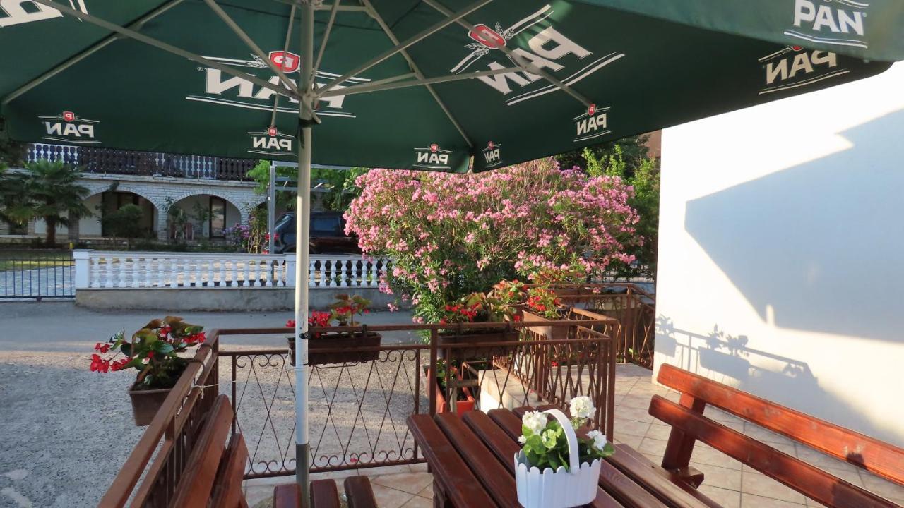 Apartments Kamelija مالينسكا المظهر الخارجي الصورة