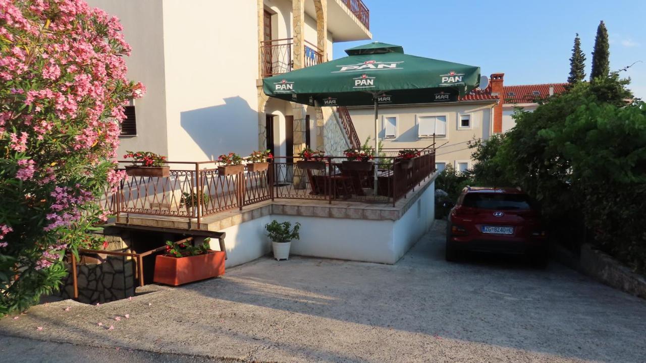 Apartments Kamelija مالينسكا المظهر الخارجي الصورة
