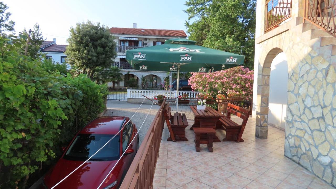 Apartments Kamelija مالينسكا المظهر الخارجي الصورة