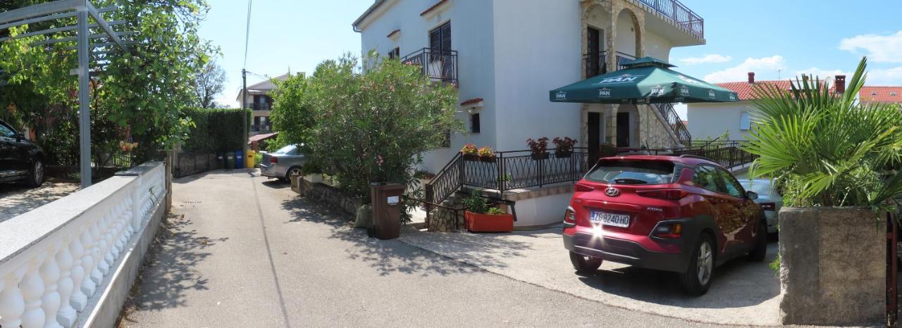 Apartments Kamelija مالينسكا المظهر الخارجي الصورة