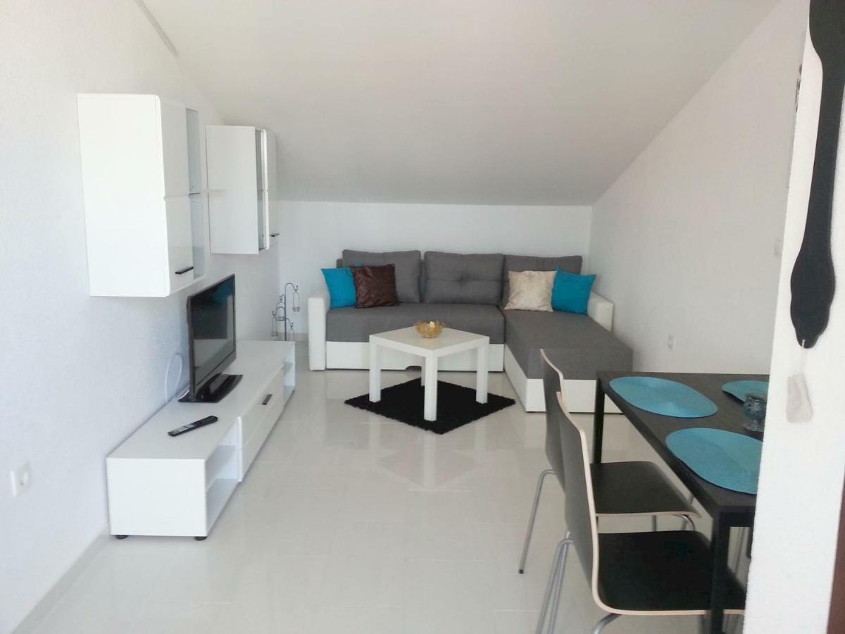 Apartments Kamelija مالينسكا المظهر الخارجي الصورة