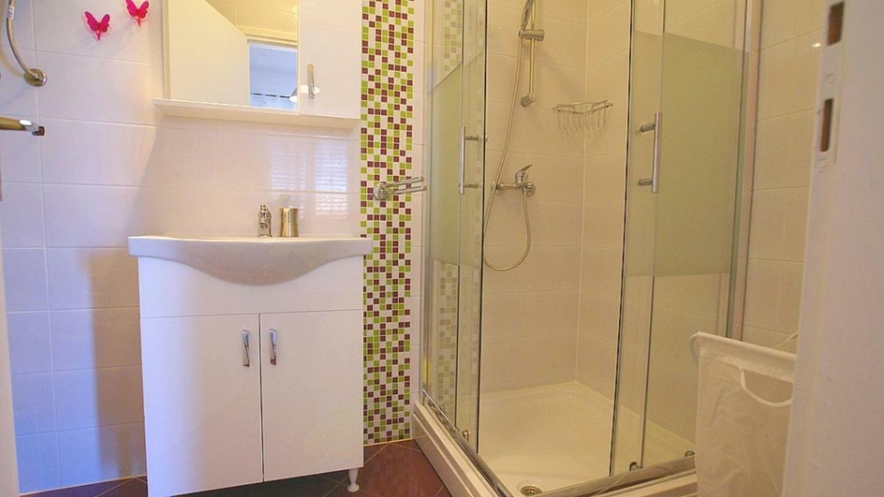 Apartments Kamelija مالينسكا المظهر الخارجي الصورة