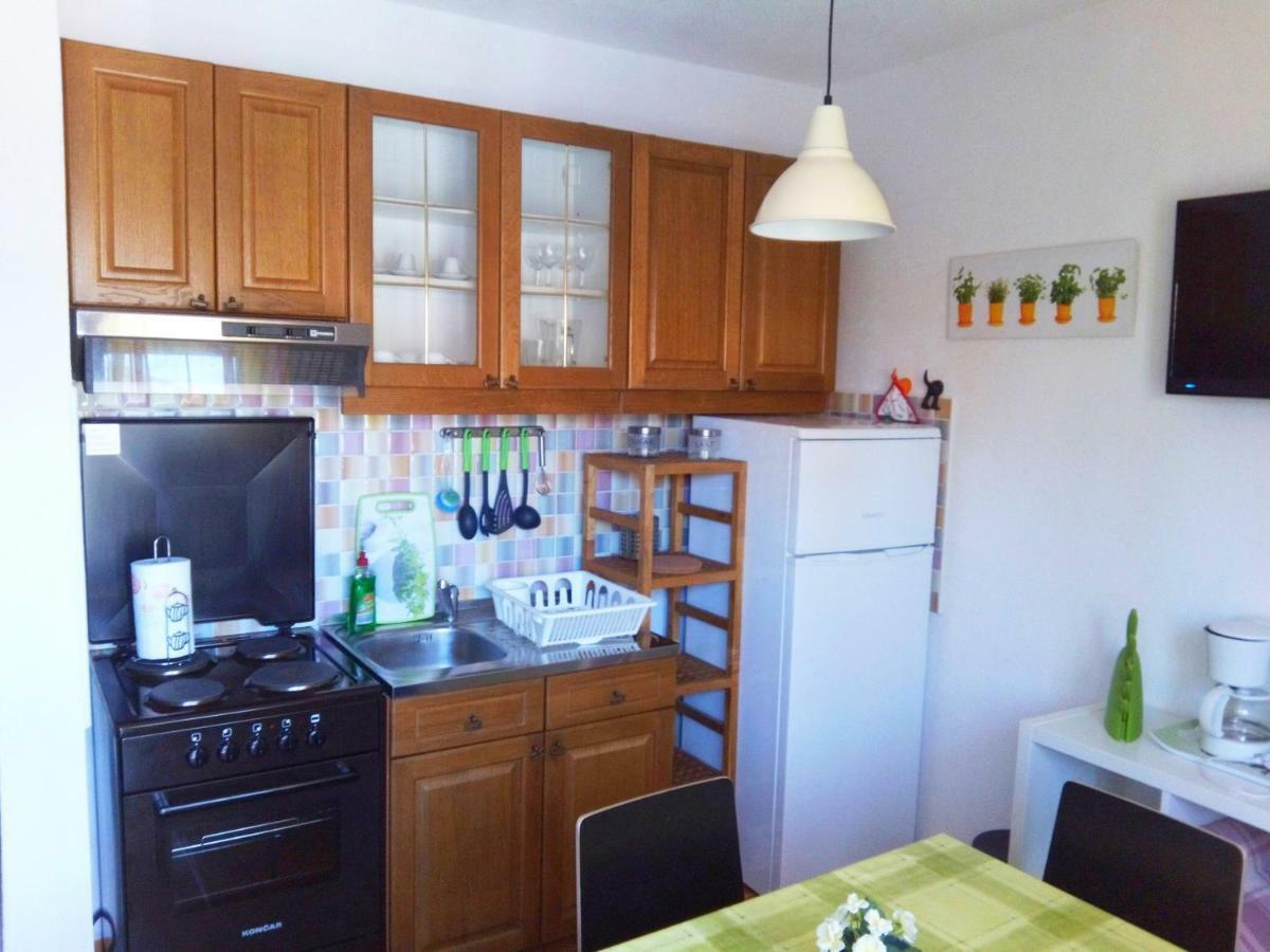 Apartments Kamelija مالينسكا المظهر الخارجي الصورة